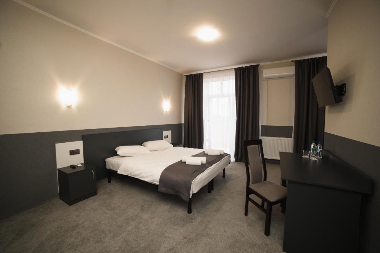 Golden Ring Hotel Ternopil Exterior photo